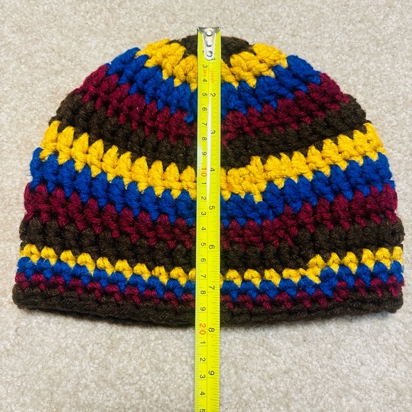 HAND MADE Knitted beanie - Picture 4 of 6